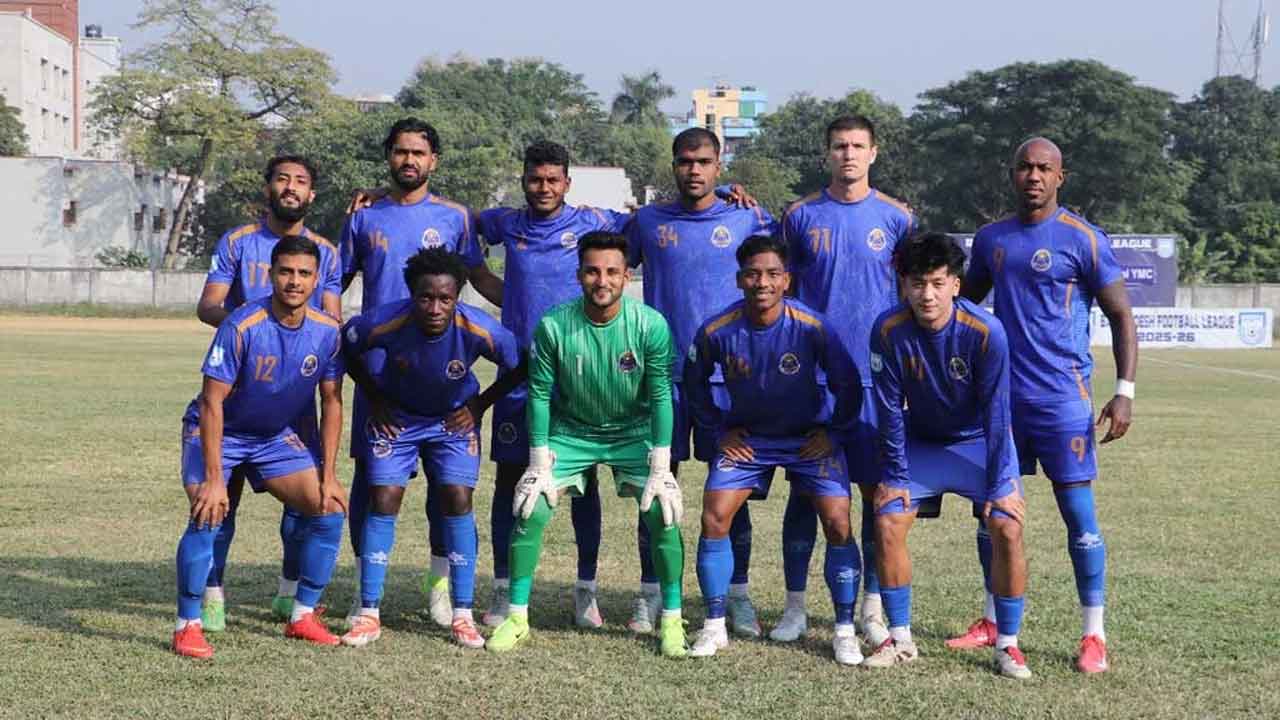 কিংসকে হারাল পুলিশ, মোহামেডানের হোঁচট