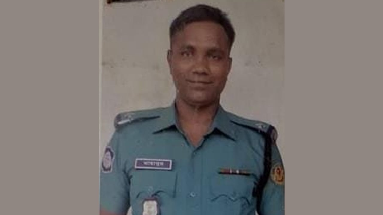 সড়ক দুর্ঘটনায় কাপ্তাই পুলিশ কর্মকর্তা নিহত