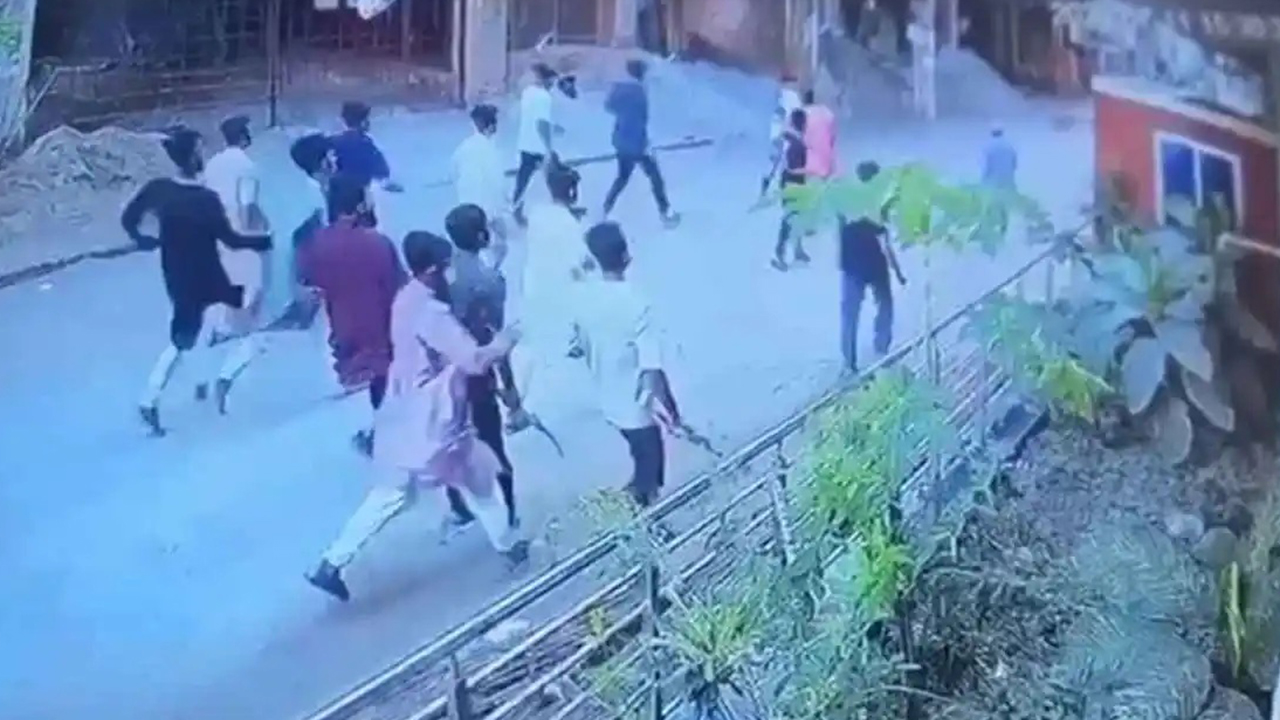 রাজধানীতে ‘চাঁদা না পেয়ে’ হামলা-গুলির ঘটনায় গ্রেপ্তার ৮