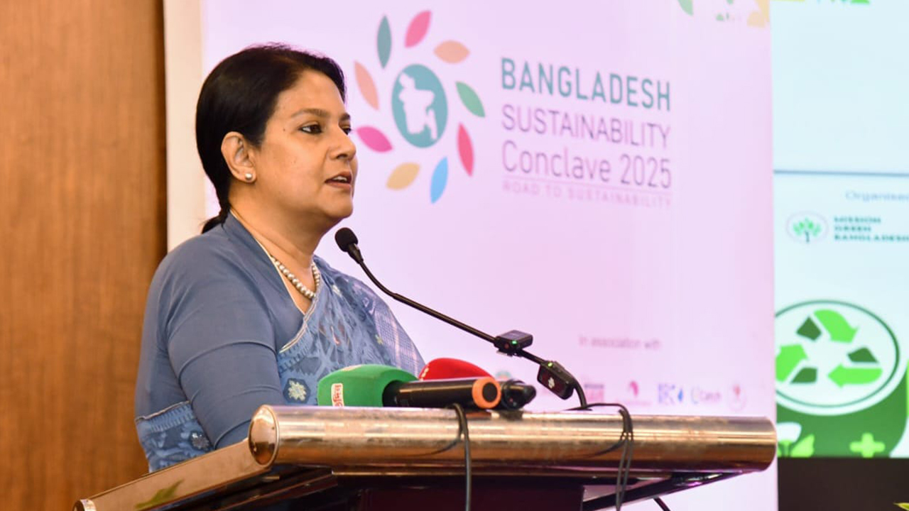 খাদ্য-পানি-বায়ু সুরক্ষায় বিনিয়োগ বাড়াতে হবে : পরিবেশ উপদেষ্টা