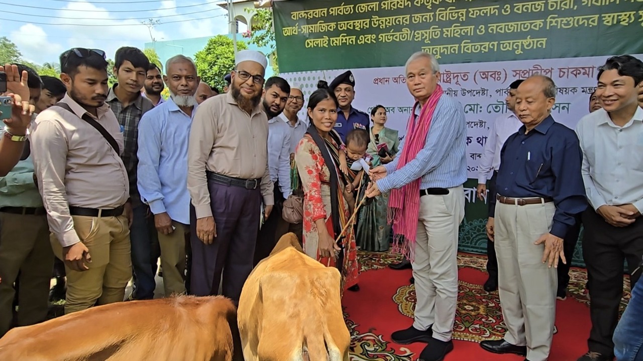 ২৭ বছরের সমস্যা ১বছরে সমাধান চাপিয়ে দিবেন না: পার্বত্য উপদেষ্টা