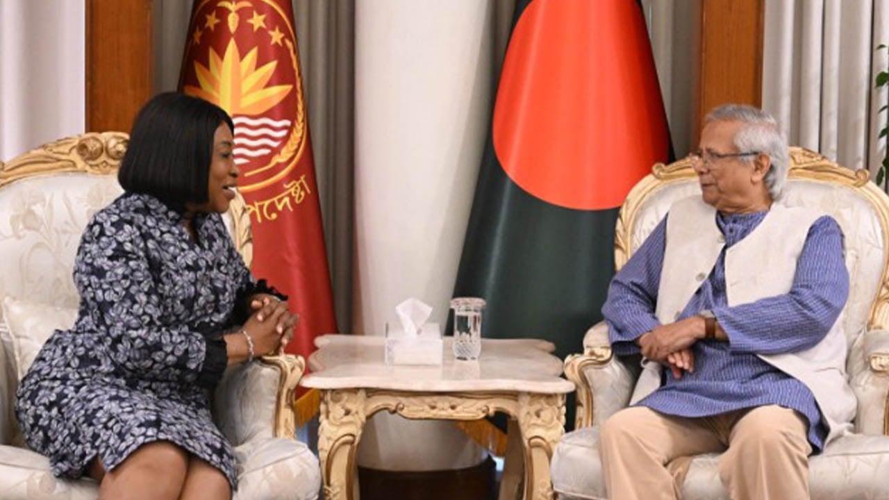 নির্বাচনে কমনওয়েলথের পূর্ণ সমর্থন চাইলেন প্রধান উপদেষ্টা