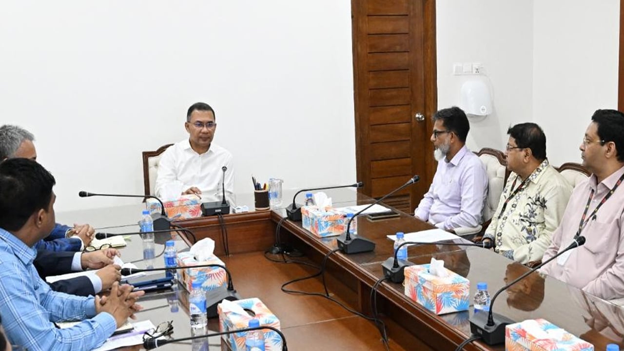 বিআরটি প্রকল্প নিয়ে সভা করলেন প্রধানমন্ত্রী