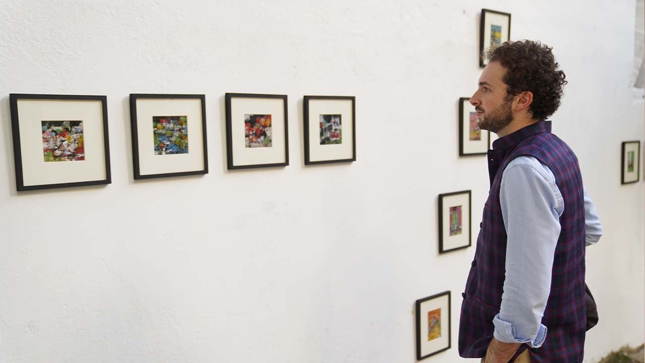 আলিয়ঁস ফ্রঁসেজ চলছে একক মিনিয়েচার চিত্র প্রদর্শনী