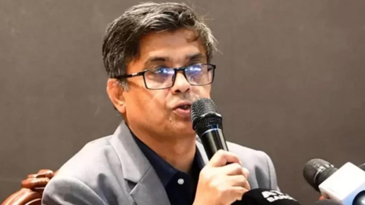 আ.লীগের নিষেধাজ্ঞা তুলে নেওয়ার কথা বলেননি প্রধান উপদেষ্টা, তাহলে কীভাবে ছড়ালো