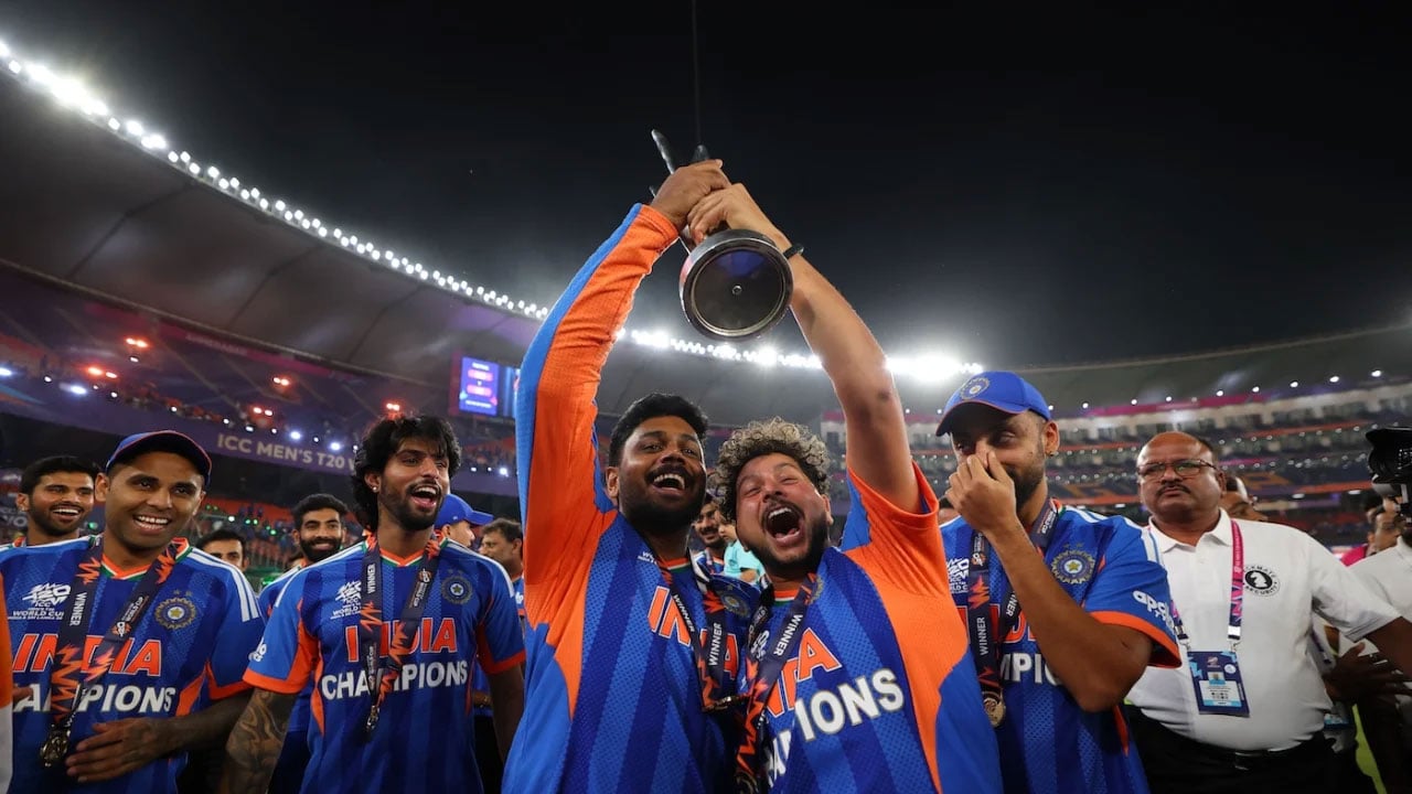 বিশ্বকাপে কে কোন পুরস্কার জিতলেন