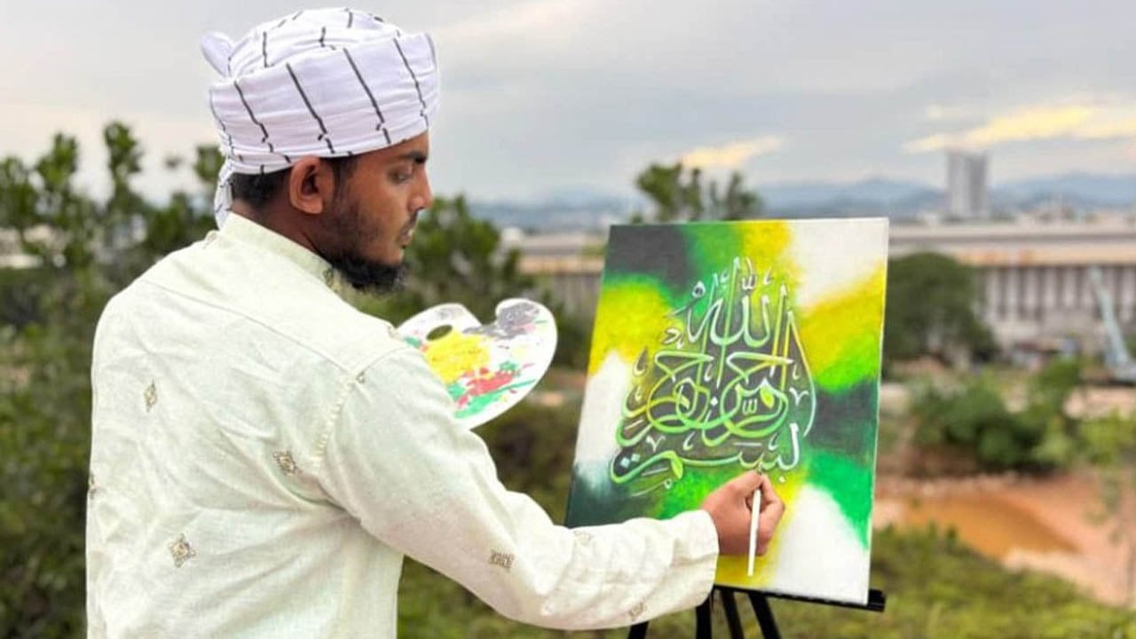 মালয়েশিয়ায় ক্যালিগ্রাফিতে নিজেকে খুঁজে পান ইয়াছিন ফরাজী