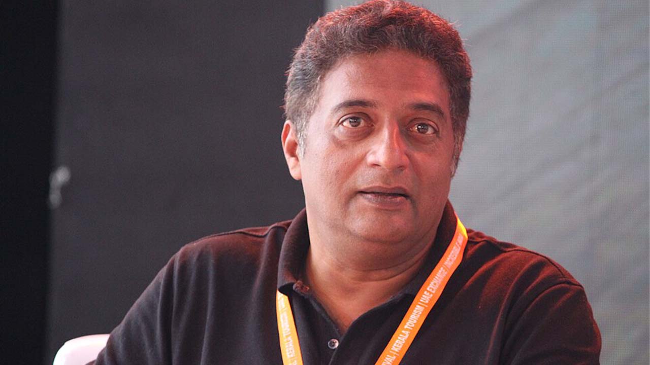 এবার ফিলিস্তিনিদের পক্ষে বলিউড অভিনেতা প্রকাশ রাজ