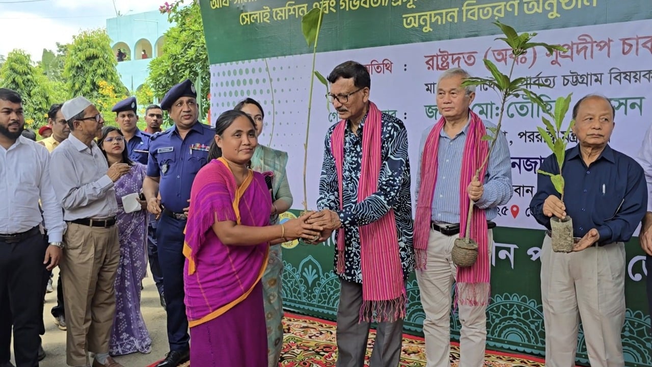 পার্বত্য চুক্তি বাস্তবায়ন নিয়ে সরকারের মনোভাব ইতিবাচক: পররাষ্ট্র উপদেষ্টা