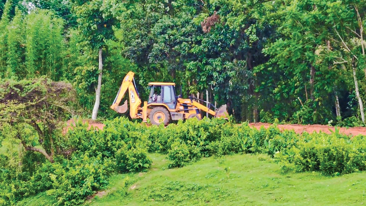 পরশুরামে কহুয়া নদীতে ভারতের বাঁধ নির্মাণ শুরু