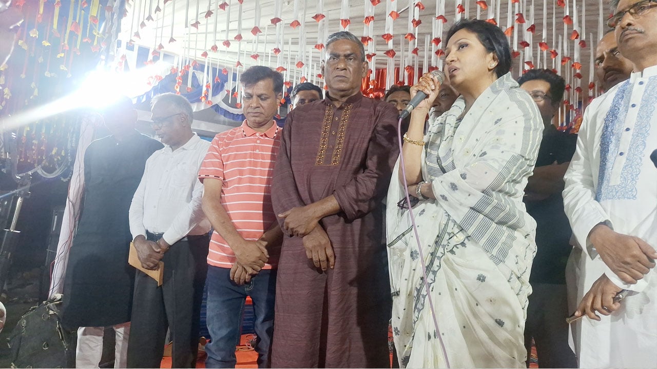 দুর্নীতি ও চাঁদাবাজমুক্ত বাংলাদেশ গড়তে চাই: প্রতিমন্ত্রী পুতুল