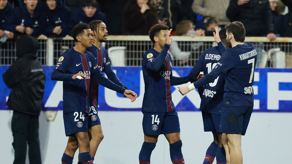 বার্কোলার গোলে কষ্টার্জিত জয় পিএসজির