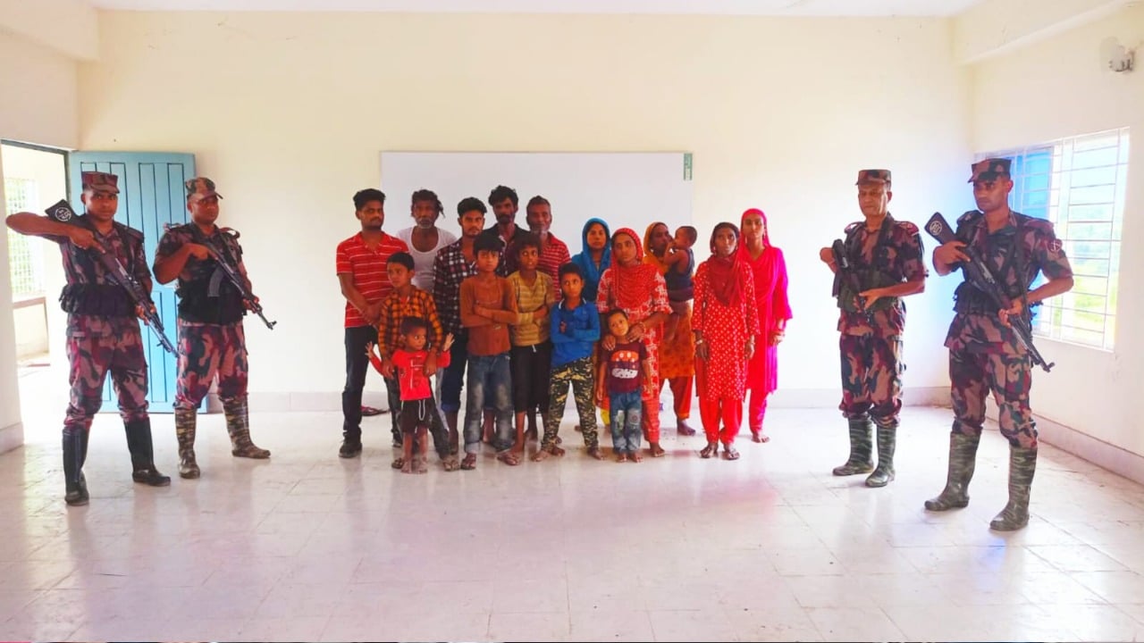 জৈন্তাপুর সীমান্ত দিয়ে রোহিঙ্গাসহ ৩১ জনকে পুশইন বিএসএফের
