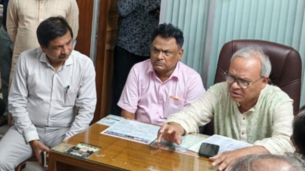 দেশি-বিদেশি ষড়যন্ত্র তীব্রভাবে ক্রিয়াশীল হচ্ছে : রিজভী
