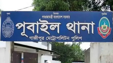 গাজীপুরে সড়ক দুর্ঘটনায় মা-মেয়ে নিহত