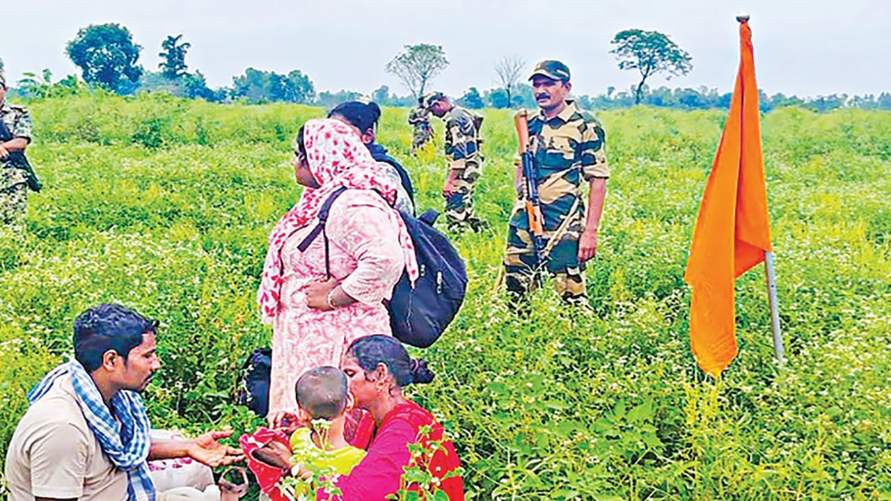 ‘পুশইন’ কূটনীতির অনিষ্টেও নির্বিকার?