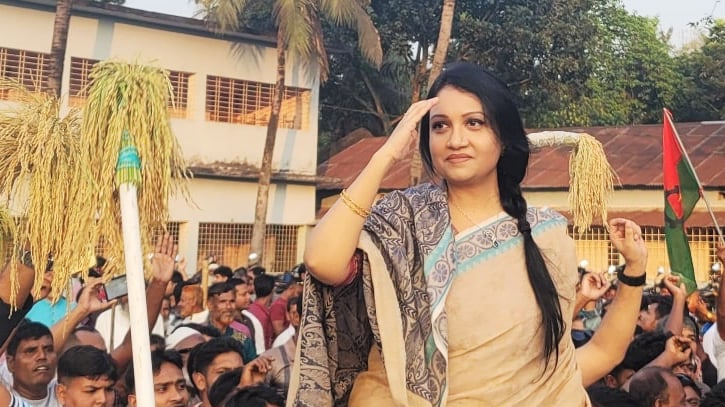 গণতন্ত্র পুনরুদ্ধারে এ নির্বাচন অত্যন্ত গুরুত্বপূর্ণ: ব্যারিস্টার পুতুল