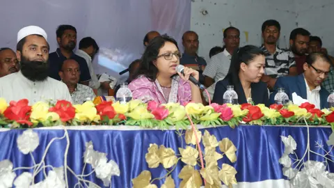 বিদেশে কর্মসংস্থানের নামে যুবসমাজ যেন প্রতারণার শিকার না হয়: প্রতিমন্ত্রী
