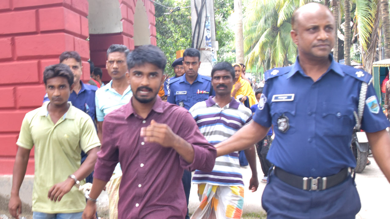 রাজশাহীতে হত্যা মামলায় একই পরিবারের তিনজনের যাবজ্জীবন