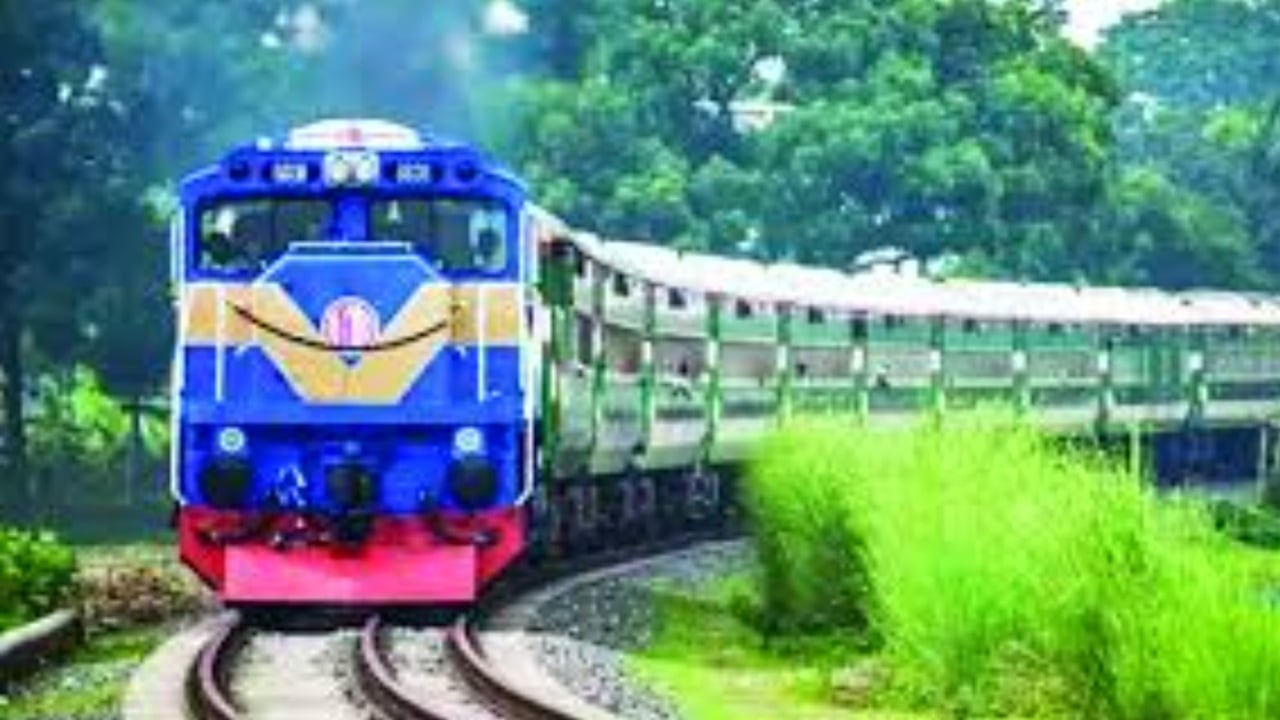 নির্বাচনকে কেন্দ্র করে বিশেষ সতর্কতামূলক ব্যবস্থার নির্দেশনা রেলপথ মন্ত্রণালয়ের