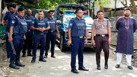 রায়পুরায় অবৈধ বালু উত্তোলন, যৌথ বাহিনীর অভিযানের খবরে পুরুষশূন্য তিন চরাঞ্চল