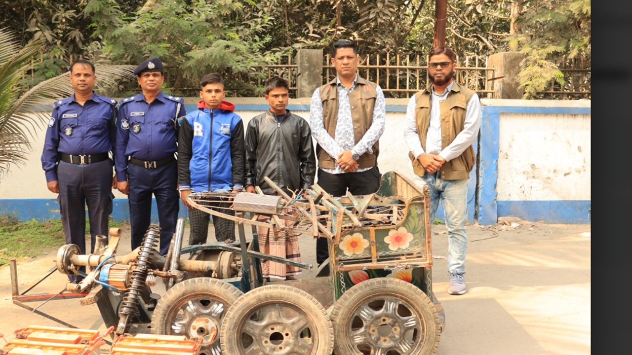 চাঁপাইনবাবগঞ্জে ২৪ ঘণ্টার মধ্যে দুই ঘাতক গ্রেপ্তার
