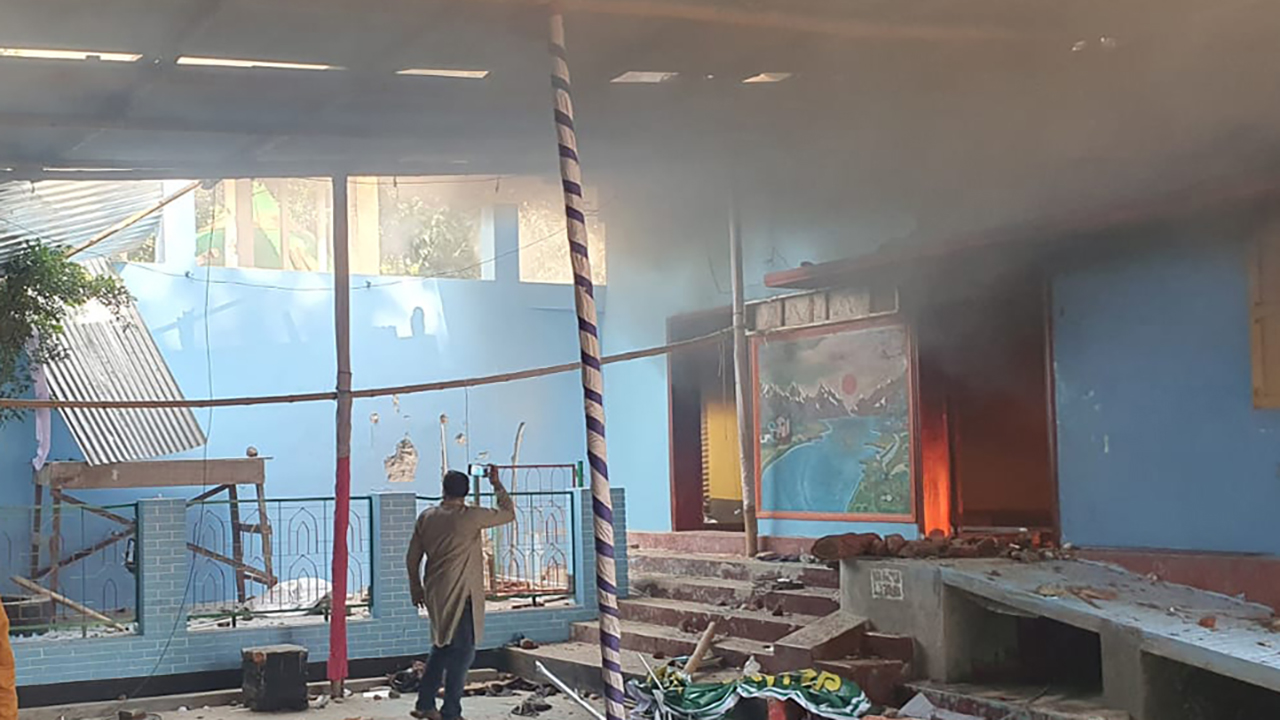 রাজবাড়ীতে হামলার ঘটনায় ছাত্রলীগ নেতাসহ গ্রেপ্তার ৫