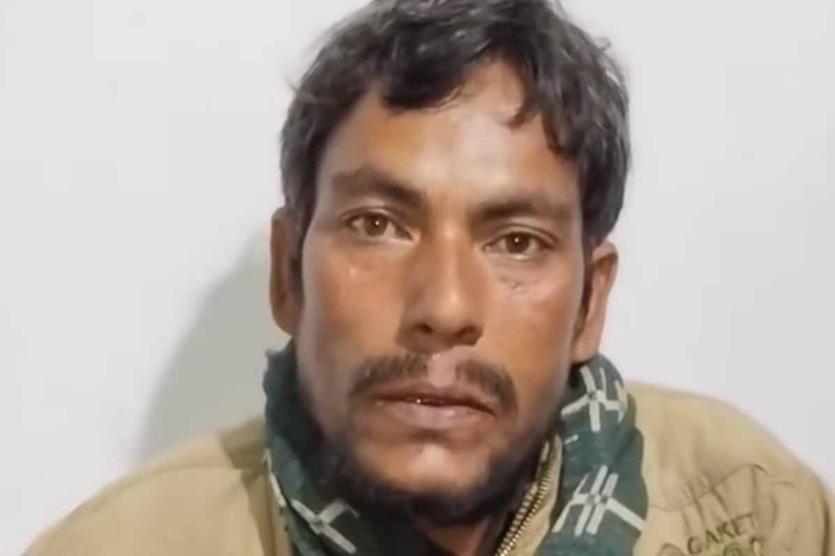 কুকুরের ধাওয়া খেয়ে ভ্যান চালককে পেটালেন জুডিসিয়াল ম্যাজিস্ট্রেট