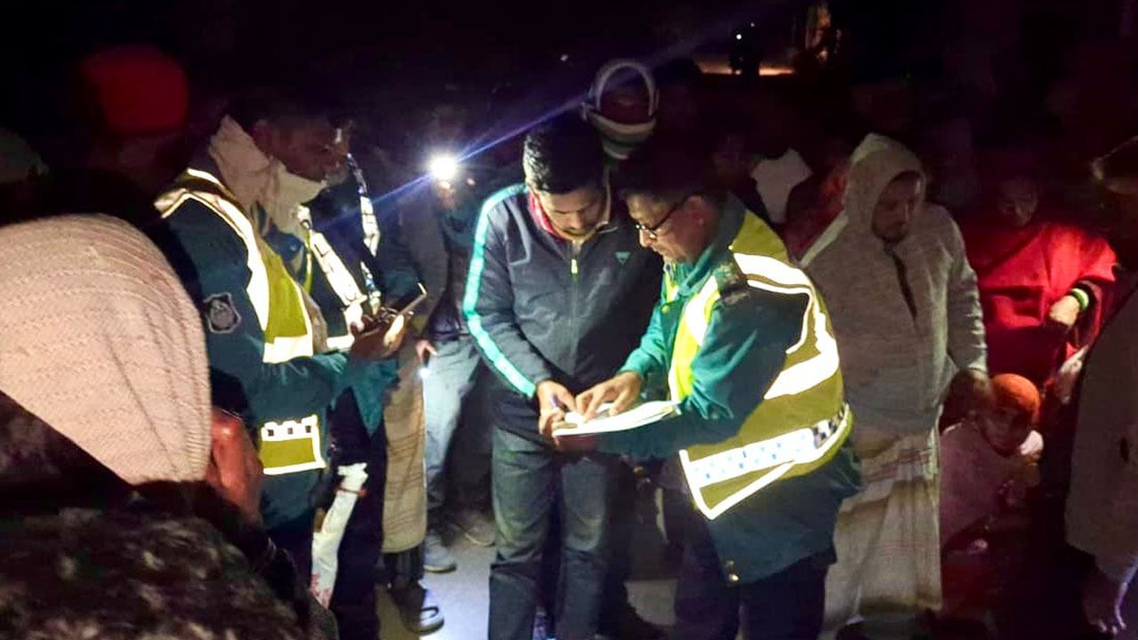 নেশার টাকা না পেয়ে ধারালো অস্ত্রের আঘাতে মাকে হত্যা ছেলের