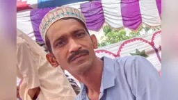 মুদি দোকানে পেট্রোল বোমা মেরে আগুন, দোকানিকে কুপিয়ে হত্যা