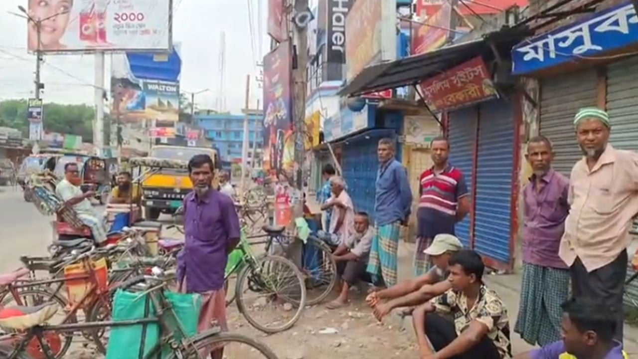 ‘মানুষ বিক্রির হাটে’ টিকে থাকার সংগ্রাম