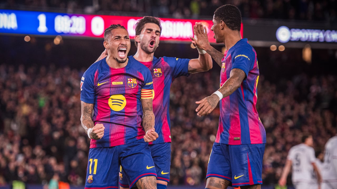 রাফিনহার জোড়া গোলে শীর্ষস্থান মজবুত বার্সেলোনার