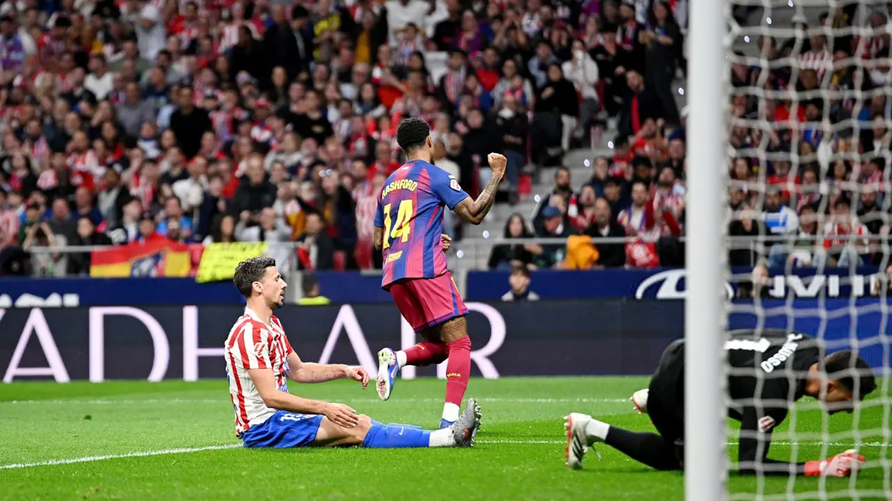 অ্যাতলেটিকোকে হারিয়ে শিরোপা দৌড়ে বড় ব্যবধানে এগিয়ে বার্সেলোনা