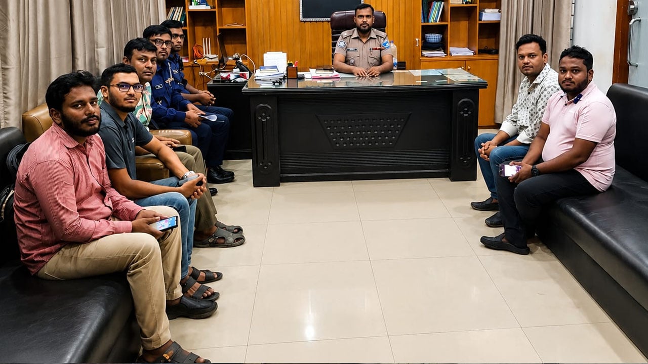 রাউজান মাল্টিমিডিয়া রিপোর্টার্স ক্লাবের সঙ্গে ওসির মতবিনিময়
