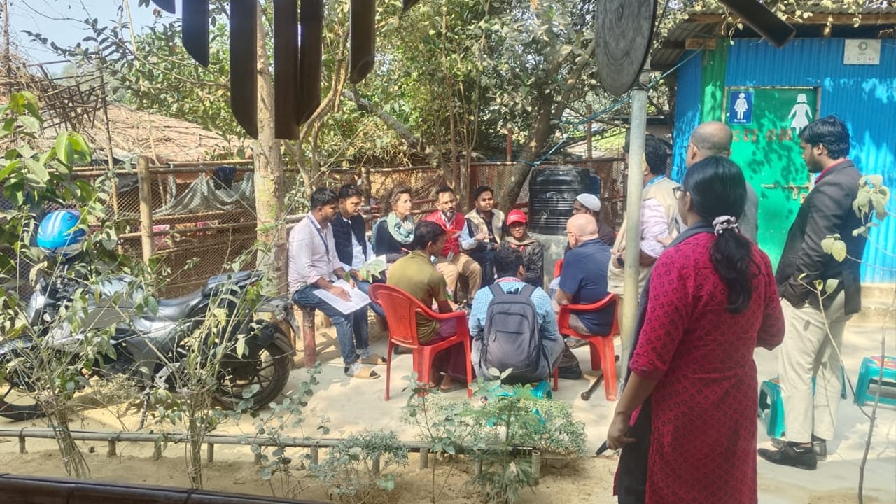 রোহিঙ্গাদের সঙ্গে কথা বলেছেন মার্কিন দূতাবাসের তিন সদস্য
