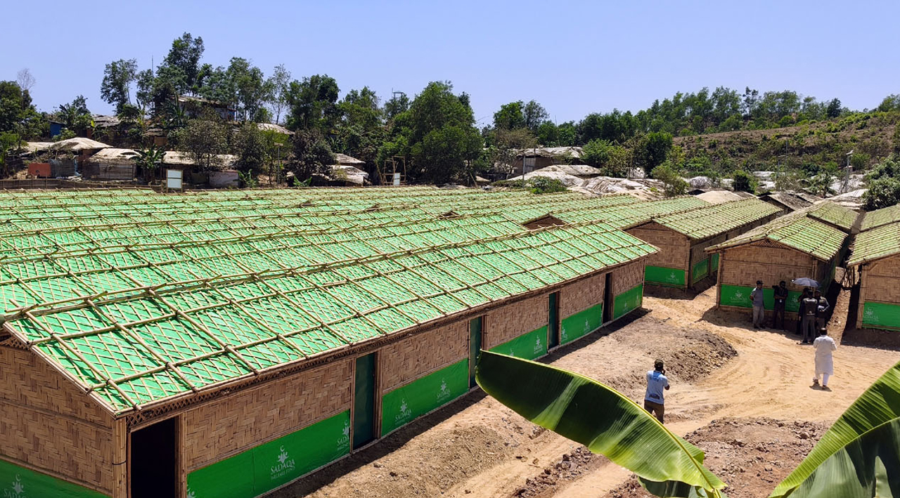 পাহাড় ধসের ঝুঁকিতে রোহিঙ্গারা, অতিঝুঁকিতে ৩২২ পরিবার