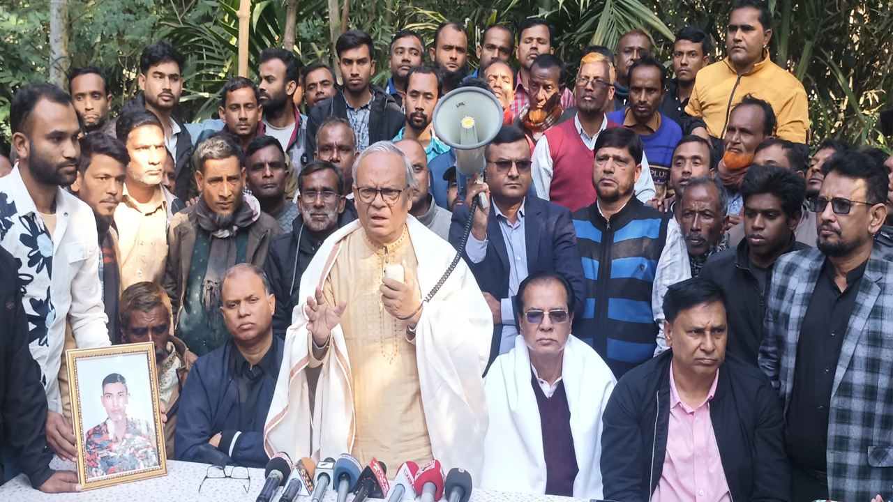 হাসিনার মুখ্য সচিবের অর্থ পাচারের আলামত নষ্ট করতেই সচিবালয়ে আগুন: রিজভী