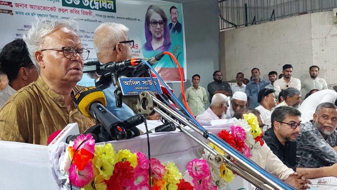 খায়রুল হককে সবার আগে গ্রেপ্তার করা উচিৎ ছিলো: রিজভী
