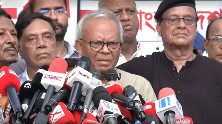 হাসিনাকে কেন্দ্র করে চক্রান্তের জাল বুনছে ভারত