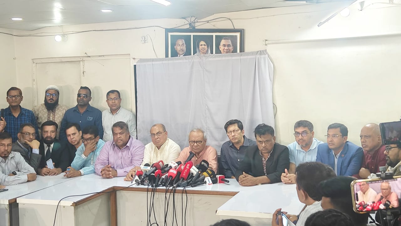 খালেদা জিয়ার অবস্থা অপরিবর্তিত, বিদেশ নেয়ার সিদ্ধান্ত হয়নি