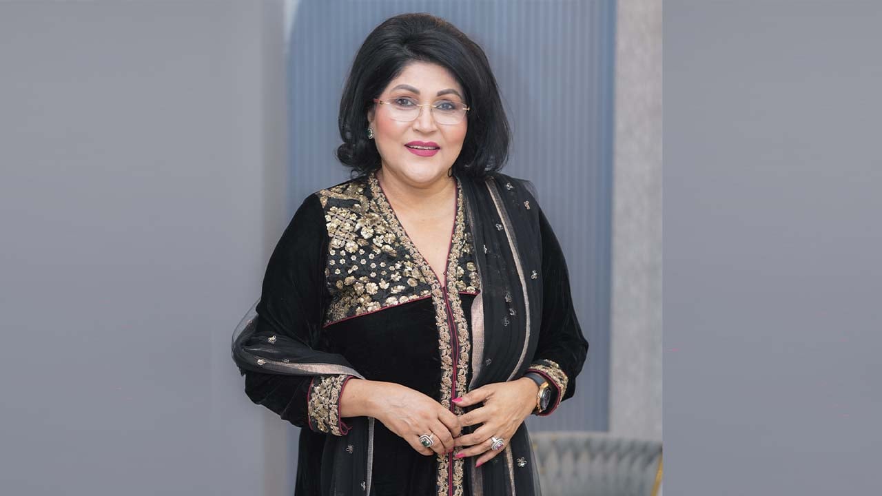 দীর্ঘদিন দেশে থাকার পরিকল্পনা নিয়ে ফিরলেন রিজিয়া পারভীন