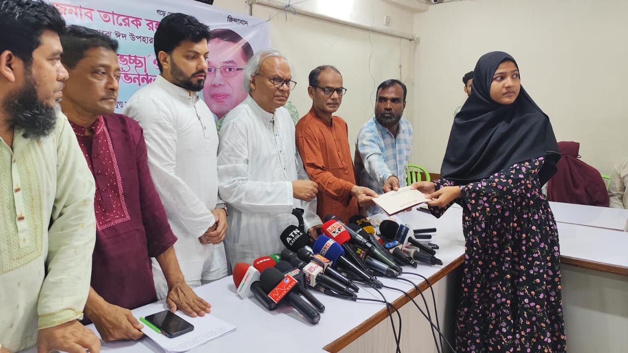 নির্বাচন নিয়ে ধোঁয়াশা তৈরি করছে সরকার: রিজভী
