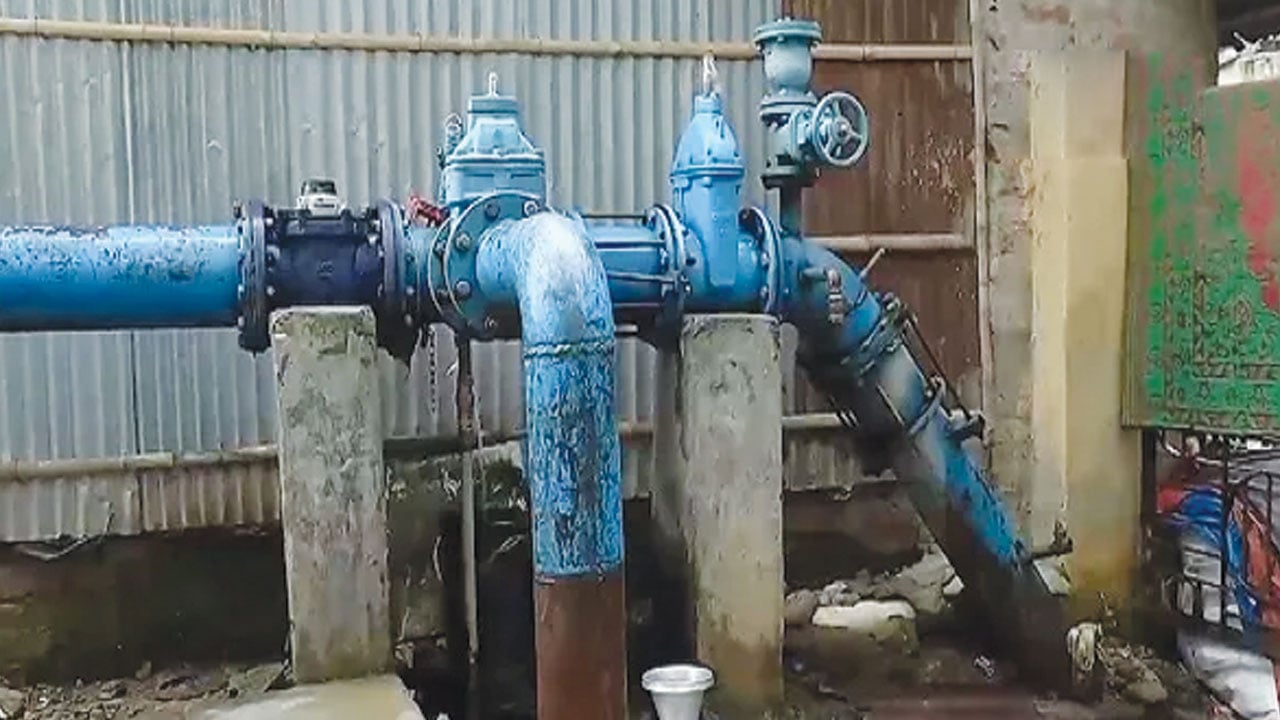 রাজধানীর অধিকাংশ এলাকায় পানির তীব্র সংকট