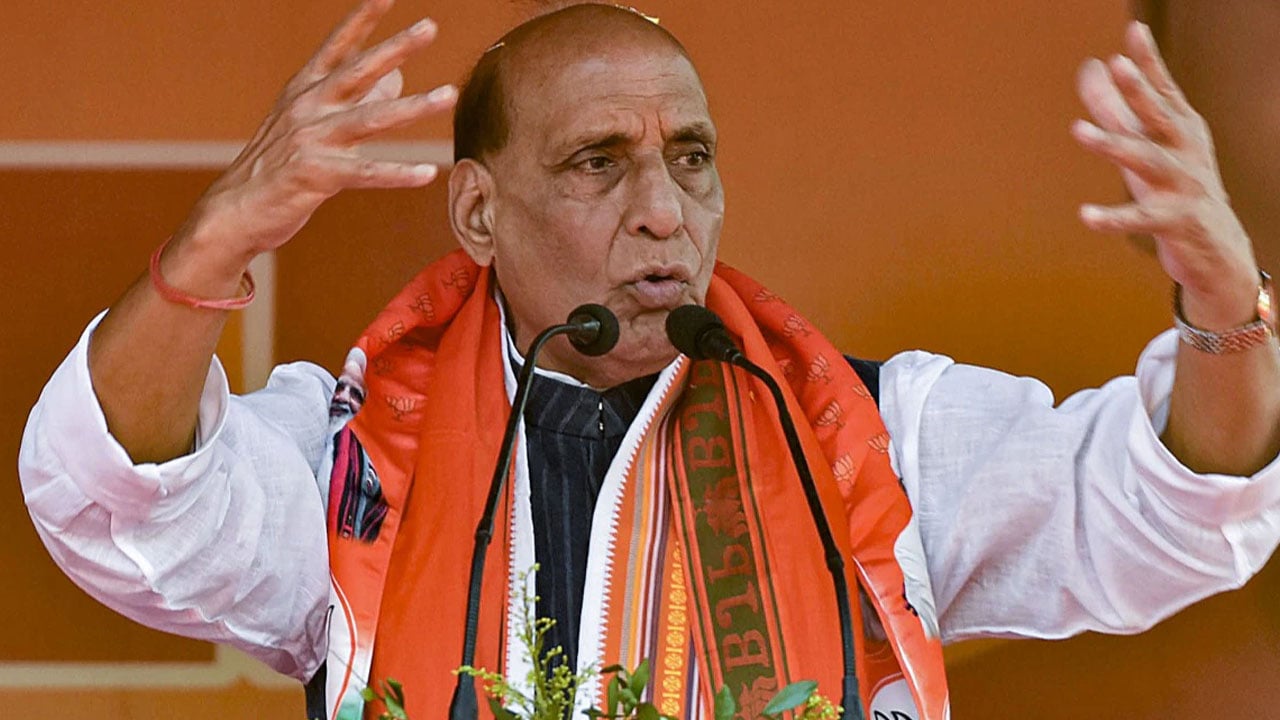 পাকিস্তানকে আইএমএফের ঋণের সিদ্ধান্ত পুনর্বিবেচনার দাবি ভারতের