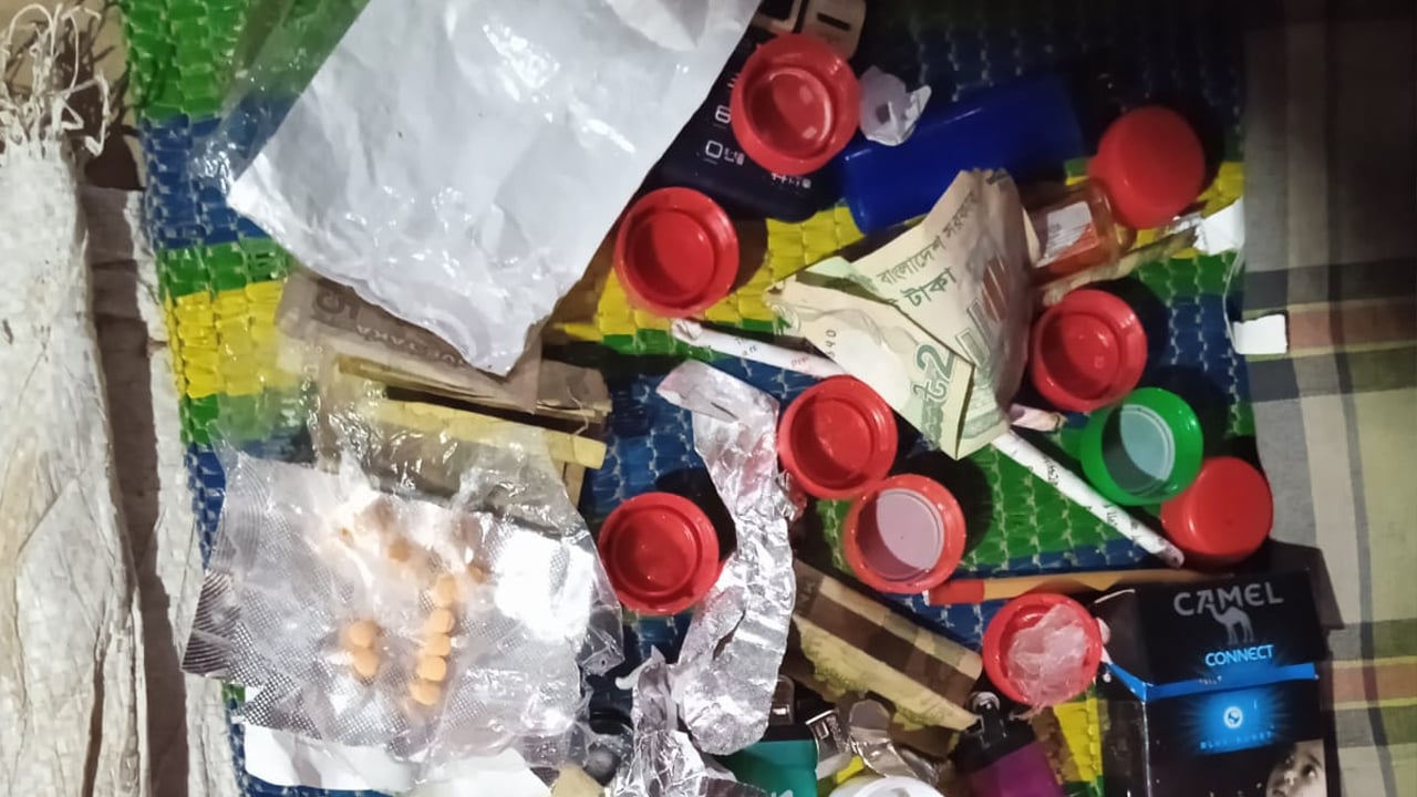 ঝালকাঠিতে ৩ মাদক কারবারিকে কারাদণ্ড