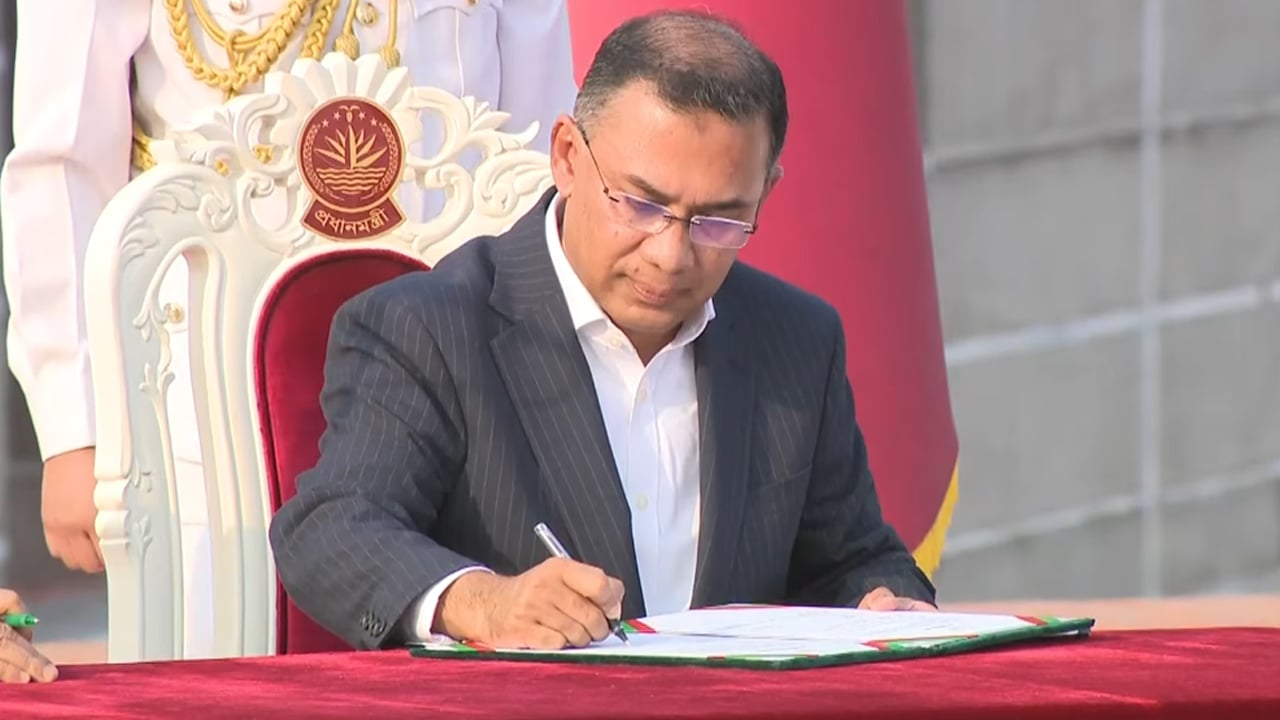 প্রশাসকের বিদেশ সফর প্রস্তাবে প্রধানমন্ত্রীর আপত্তি