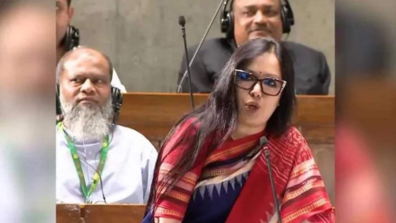 গ্রামে ১০ থেকে ১২ ঘণ্টা বিদ্যুৎ থাকে না : রুমিন ফারহানা