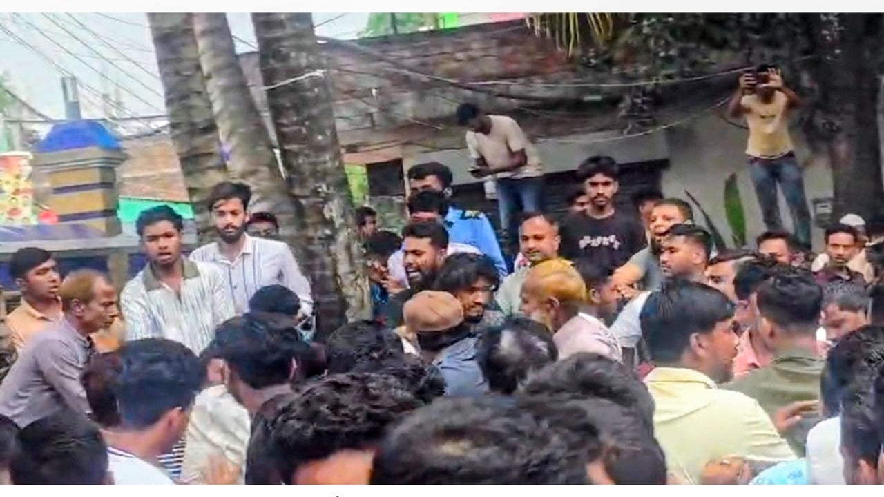 স্বেচ্ছাসেবক দলের দুই গ্রুপের সংঘর্ষে গুলি, ধাওয়া-পাল্টাধাওয়া