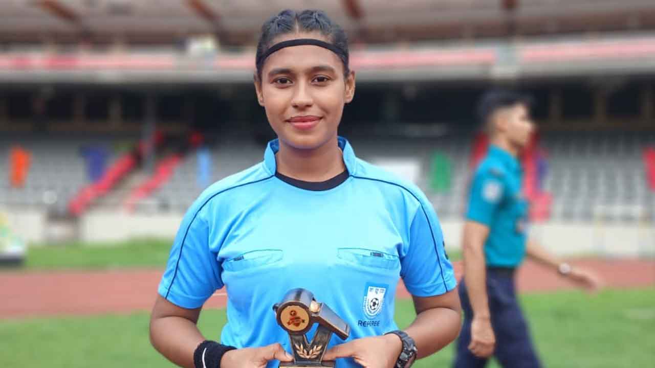 দ্বিতীয় নারী ফিফা হচ্ছেন রেফারি তহুরা