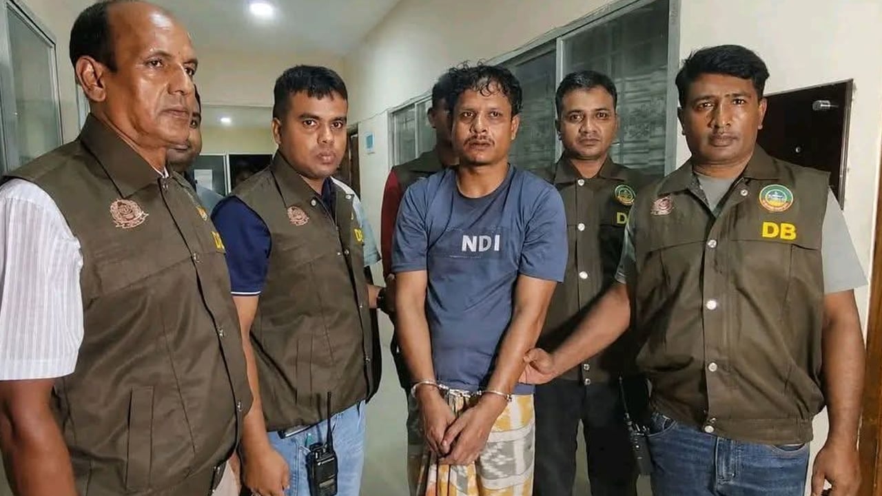 হাতুড়ি দিয়ে পিটিয়ে দোকান কর্মচারীকে হত্যা